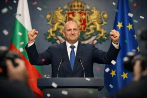 Voormalig president Rumen Radev meldt overwinning bij Bulgaarse parlementsverkiezingen