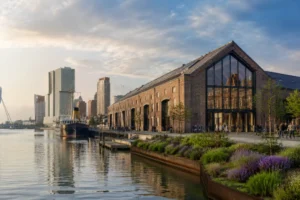 Migratiemuseum transformeert oude havenloods tot bloeiende trekpleister in én rondom Rotterdam